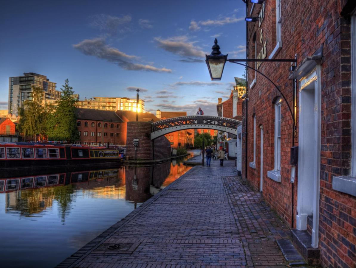 City Centre Townhouse - 3 Bedrooms - Garage - Parking - Top Rated Birmingham Exterior foto